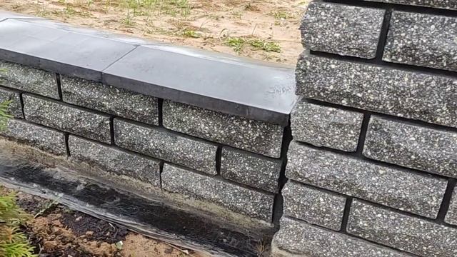 Забор из черного кирпича СКАЛА гиперпрессованного завод ЛИТОС +7(495)-532-92-85 смотреть онлайн