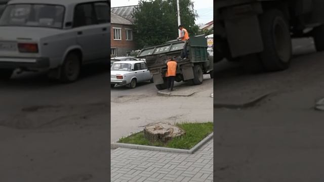 Ремонт дорог в городе шахты (осваиваем миллионы) смотреть онлайн
