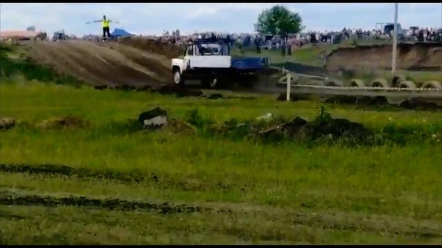 Автокросс на грузовых автомобилях СУХОЙ ЛОГ 12.06.2019 (в честь дня РОССИИ) смотреть онлайн