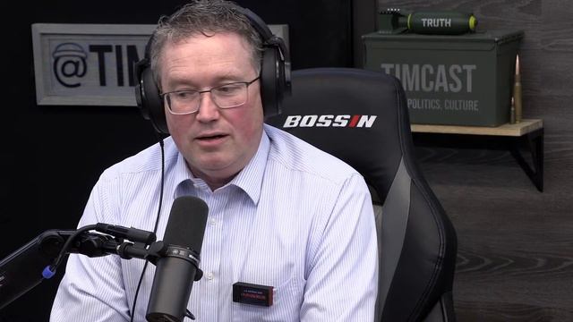 DA Prosecuting Trump Fani Willis May Have Admitted To FELONY On Stand w/Rep Massie | Timcast IRL смотреть онлайн
