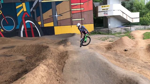 Памп-трек Строгино (RAW) смотреть онлайн