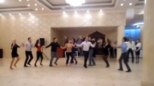 Танцы на молдавской свадьбе! КРУТО