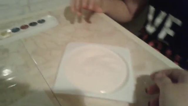 Делаем и раскрашиваем декоративную тарелку своими руками смотреть онлайн