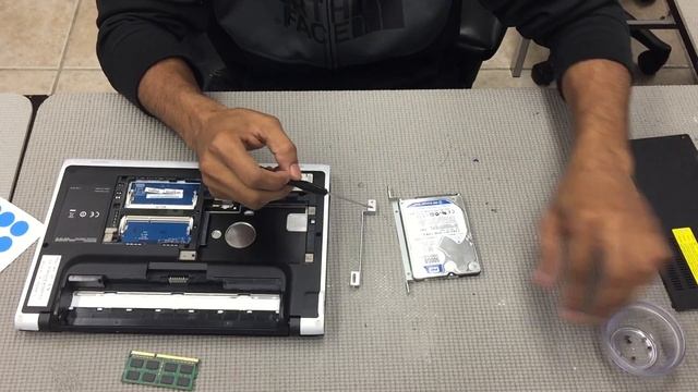 Sony Vaio E Series 11 (SVE111A11M) Hard Drive Replacement and Memory Upgrade смотреть онлайн
