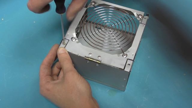 Шикарная самоделка из компьютерного блока питания! смотреть онлайн