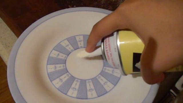 How to spray whipped cream смотреть онлайн