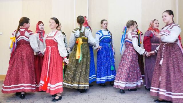 "Ярило" (Барнаул) - На угорье под угорой смотреть онлайн