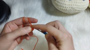 Вязаный заяц крючком/Заяц из плюшевой пряжи#амигуруми#amigurumi #игрушкикрючком