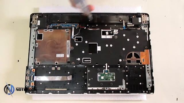 Sony VAIO SVE171E11v - Disassembly And Cleaning