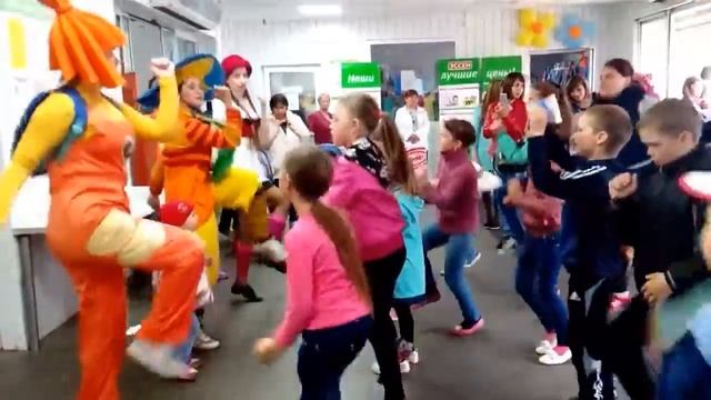 День защиты детей в ТЦ "Эссен". смотреть онлайн