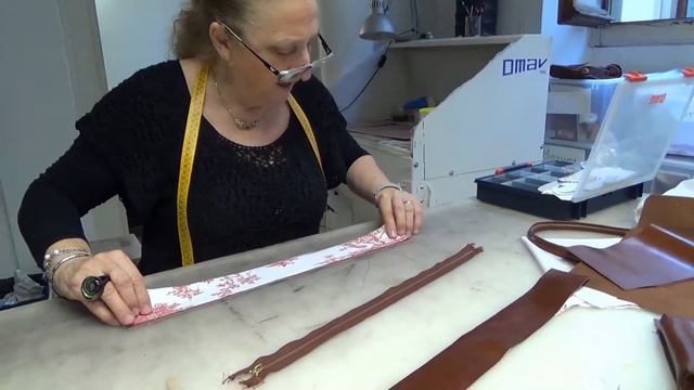 アカデミアリアチ_バッグ制作風景 Accademia Riaci Bag Making смотреть онлайн