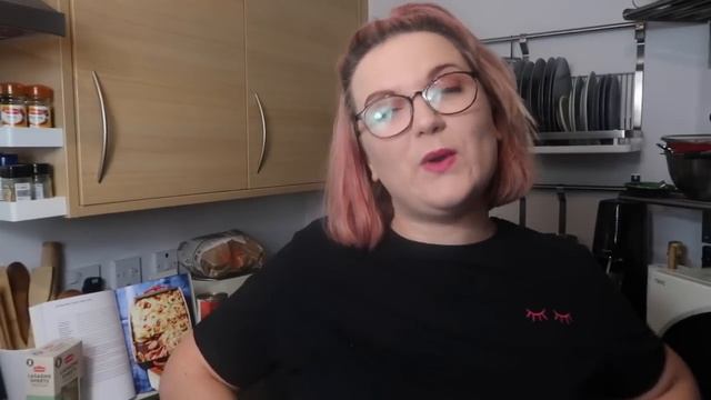 Cooking on a Bootstrap with Lauren and the Books | #BookBreak смотреть онлайн