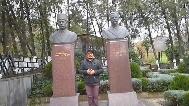 Fətəli xan Xoyski və Həsən bəy Ağayevin məzarı önündə смотреть онлайн