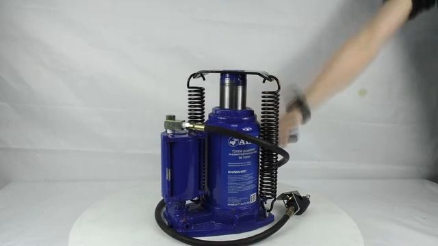 Домкрат пневмогидравлический бутылочный Т21030 AE&T 30т смотреть онлайн