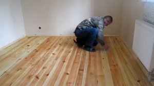 Покрытие лаком деревянного пола