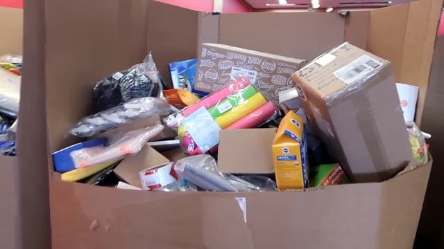 BIN STORE BEST SALES TO DATE! A Day at my Amazon Liquidation Store! смотреть онлайн
