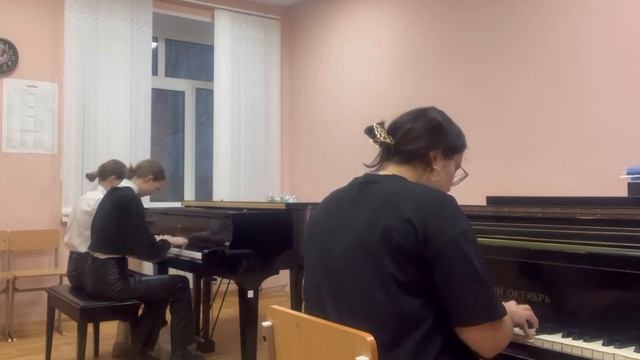 Nicolo Paganini “La Campanella” переложение для фортепиано в 6 рук Maurizio Machella смотреть онлайн