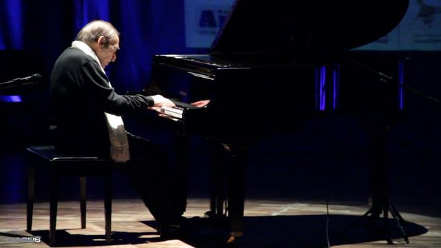 Mozart - Rondó para piano nº 1 en re mayor, KV 485 - Miguel Ángel Estrella: piano смотреть онлайн