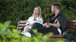 Дал потрогать свой КРАКЕН в парке