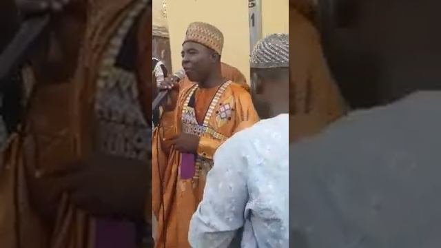KUKALLI WAKAR BEGEN MANZO BAZANBARIBA TA SHARIF RABI U USUMAN BABA DAGA BAKIN AUWALU GAWUNA смотреть онлайн