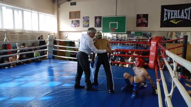 Кикбоксинг в Сургуте 14 03 2015 Бой 9 смотреть онлайн