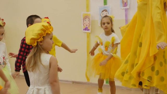 Утренник 8 марта смотреть онлайн