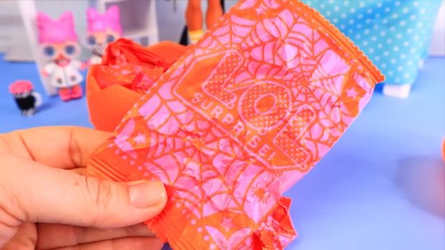 ХЕЛЛОУИН или КАРАНТИН!? НОВЫЕ КУКЛЫ ЛОЛ! LOL SURPRISE DOLLS for Halloween & Quarantine) смотреть онлайн