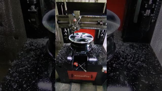 Станок для алмазной проточки дисков «AlmazPro» смотреть онлайн