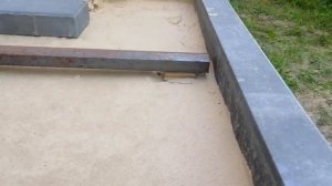 Укладываем ТРОТУАРНУЮ ПЛИТКУ с УСТАНОВКОЙ БОРДЮРОВ на ПУЧИНИСТОМ ГРУНТЕ. ПОЛНЫЙ ЦИКЛ