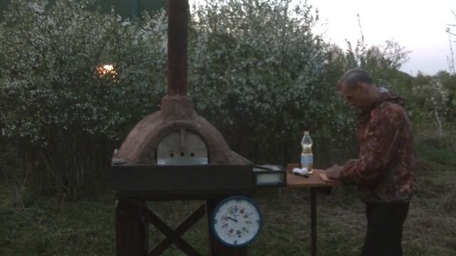 Ноу-хау для глинобитной печки. Как печь перезимовала. Штатив из подручных средств своими руками. смотреть онлайн