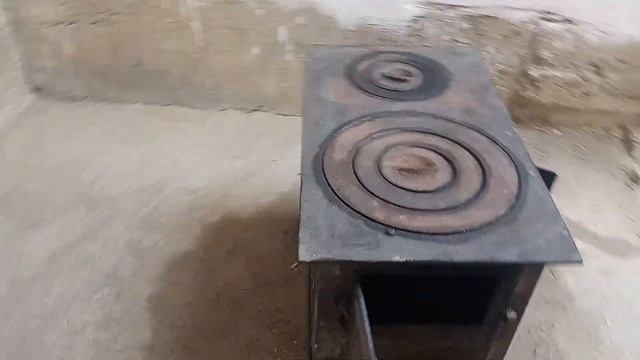 Продаётся ОШ ПЕЧКА в городе Джалал Абадена 10000 Сом с плитками и кольцами, есть духовка. смотреть онлайн