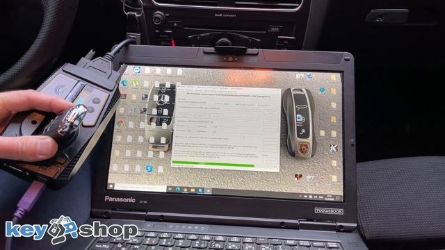Audi Q5 2010 добавление ключа программатор Xhorse VVDI 2 / Audi Smart Key Programming Кривой рог смотреть онлайн