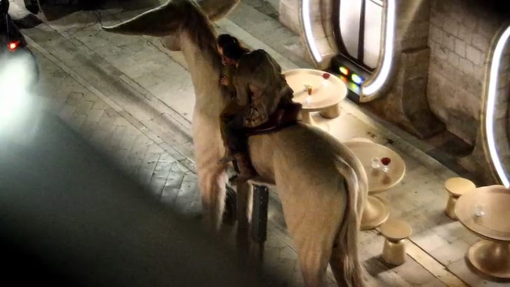 Звёздные войны: Эпизод 8 (Свeжиe фото со съeмочной площадки) смотреть онлайн