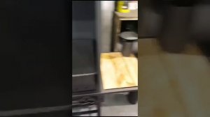 Мангал с вытяжкой для закрытых помещений.
