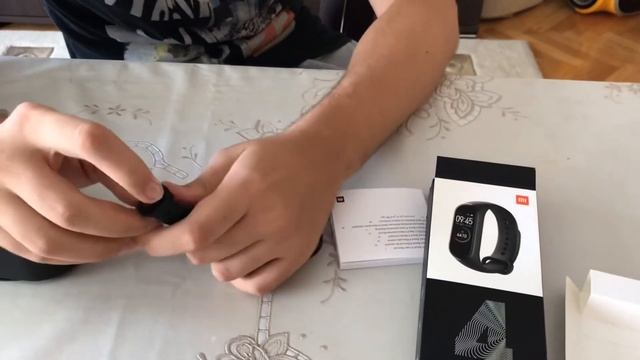 XİAOMİ Mİ 4 KUTU AÇILIMI-[xiaomi mi akıllı saat/Xiaomi Mi Band 4 kutu açılışı ve incelemesi смотреть онлайн