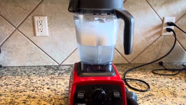 Vitamix E310 Explorian Blender, Professional Grade Review смотреть онлайн