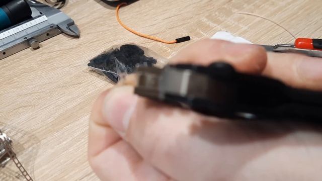 Устанавливаем коннектор Dupont для Рассвета.