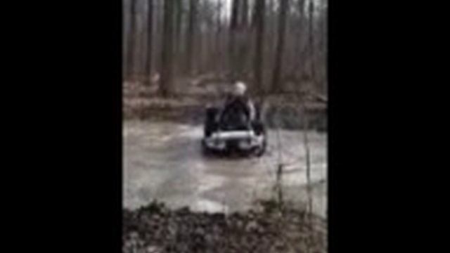 Arctic cat 650 H1 mud смотреть онлайн