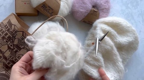 Вяжу джемпер из Drops Melody! Вяжется очень быстро и скоро выйдет мастер-класс! ?