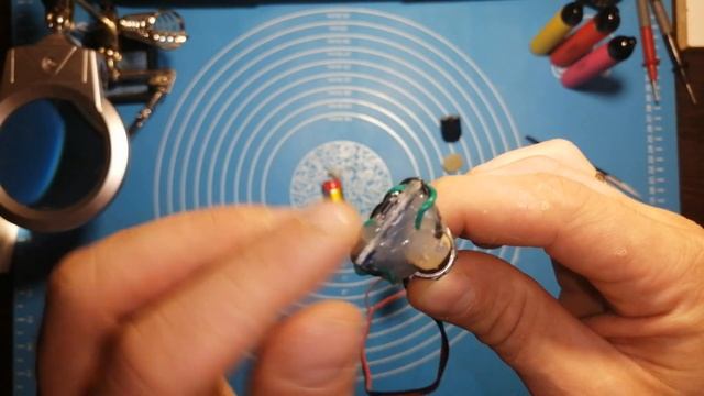 Как зарядить одноразовую электронную сигарету.