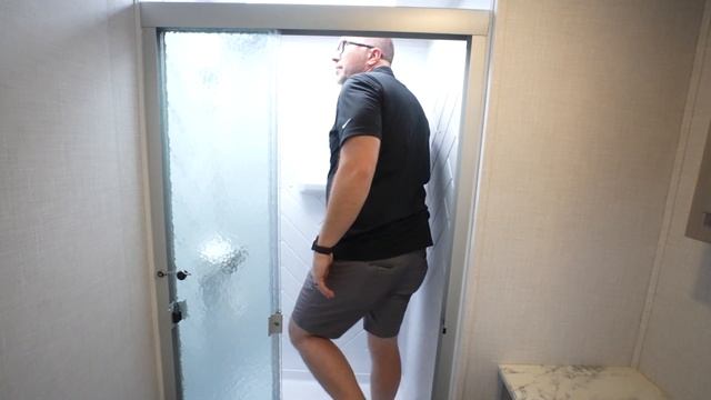 2023 Coleman Light 2955RL | RV Review