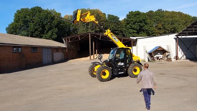 Доставка телескопического погрузчика JCB 531-70 нашему клиенту с Харьковской обл. смотреть онлайн