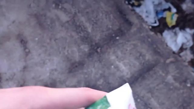 Как сделать бомбу из пакетика с соком? смотреть онлайн