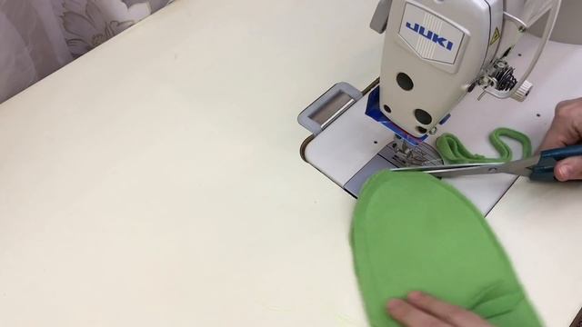 Как сшить тёплые рукавички на любой размер из флиса, меха, трикотажа. смотреть онлайн