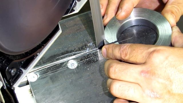 Makita 2107FW Пила ленточная смотреть онлайн