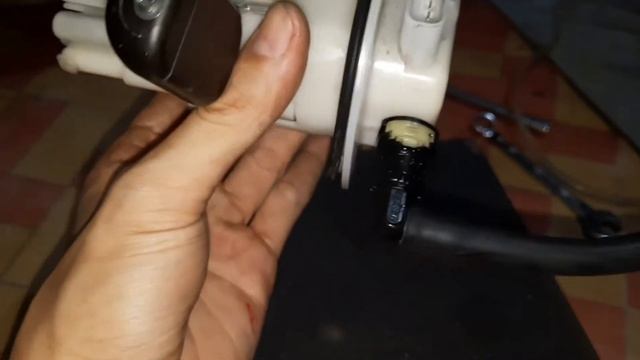 CARA MELEPAS SELANG BENSIN INJEKTOR HONDA CB 150 R LED смотреть онлайн