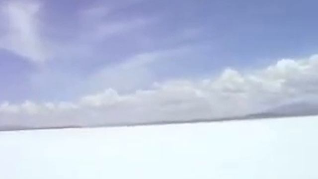Camino a la Isla del Pescado - Salar de Uyuni (Bolivia) смотреть онлайн