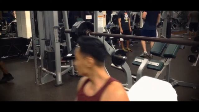 Grow Stronger Vlog #93 - Chest And Triceps (Bro-Split)