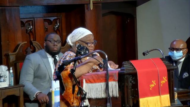 Sunday worship смотреть онлайн