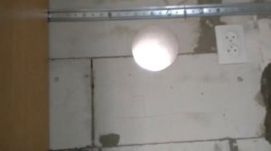 Сверлим отверстие для вытяжки в газосиликате